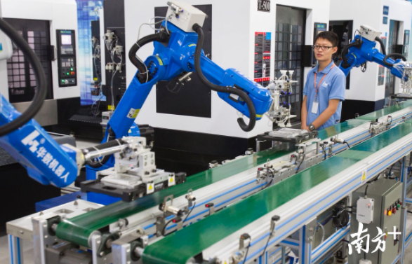 人工智能搶飯碗？東莞機器換人后 新增就業超8萬